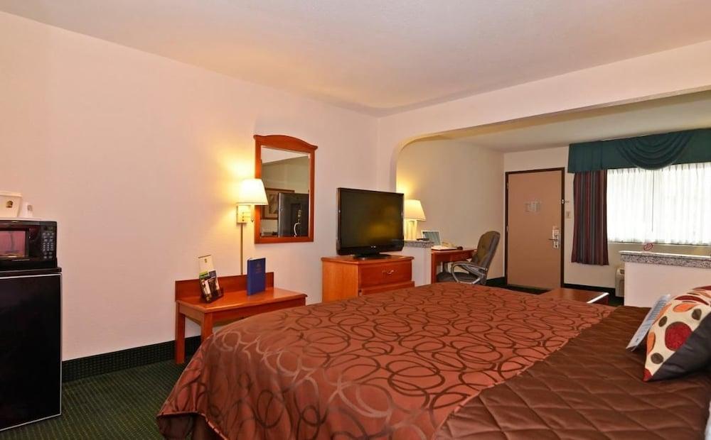 Econo Lodge Inn & Suites Memphis Zewnętrze zdjęcie
