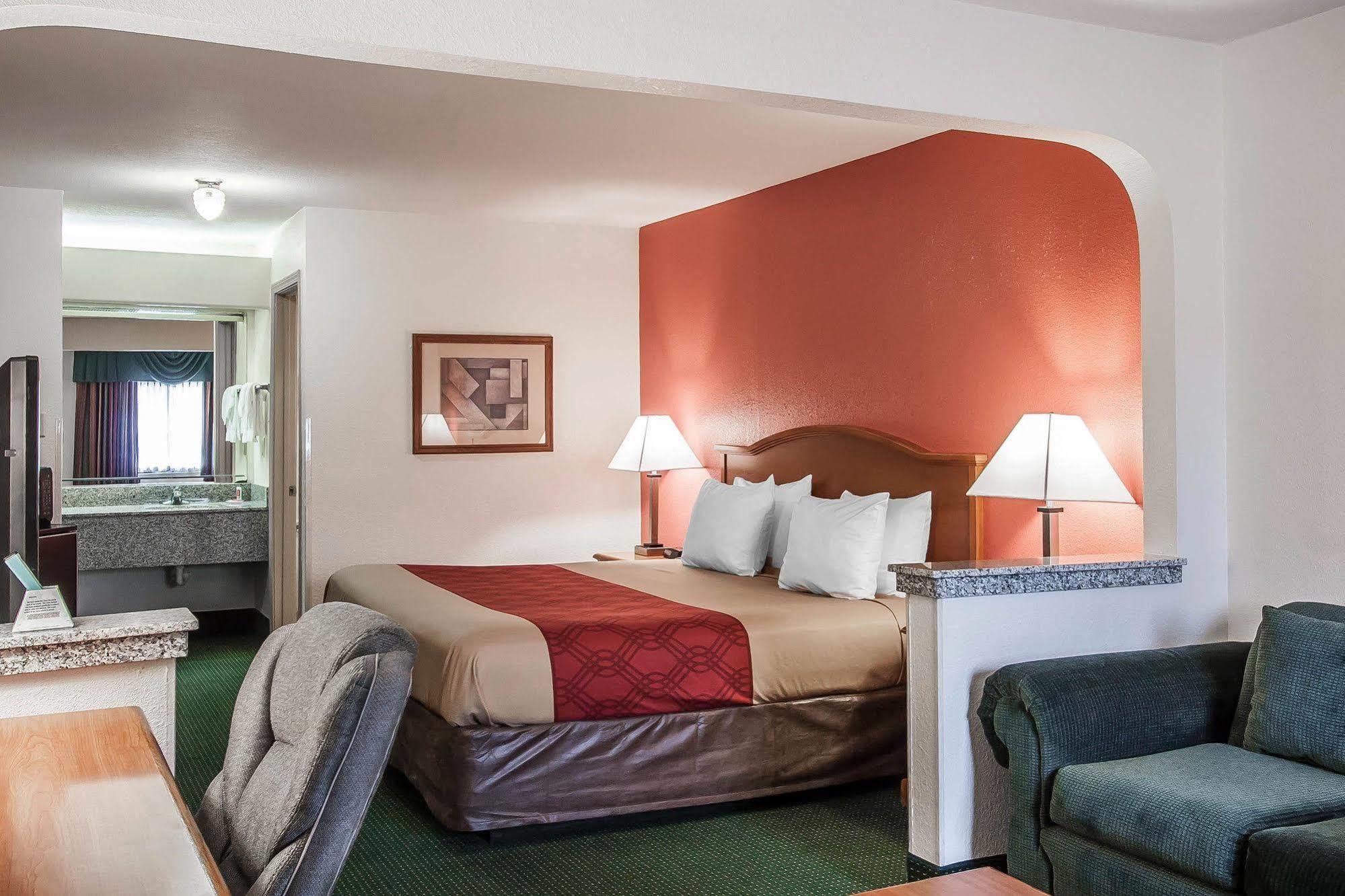 Econo Lodge Inn & Suites Memphis Zewnętrze zdjęcie