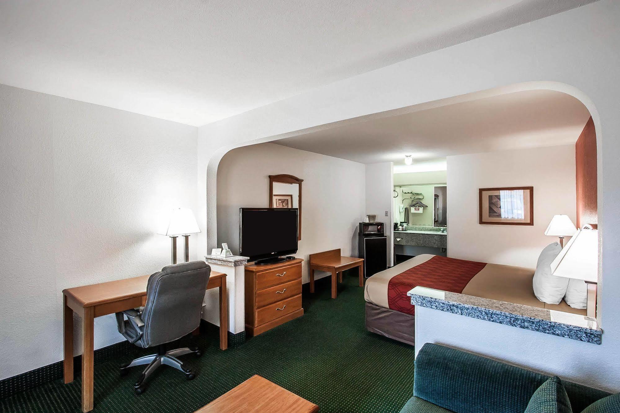 Econo Lodge Inn & Suites Memphis Zewnętrze zdjęcie